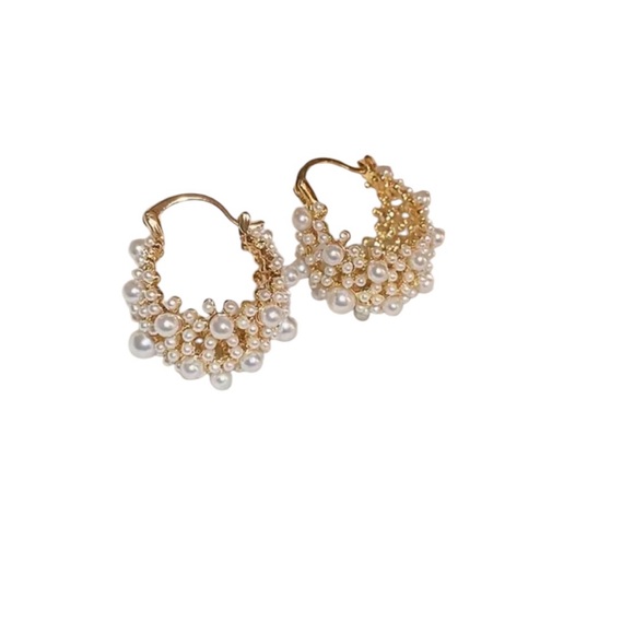 Whimsy_and_Rose Jewelry - Faux Pearl Flower Basket Hoop Earrings